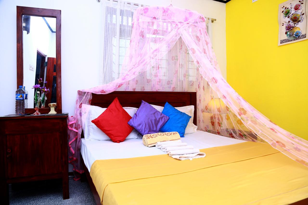 Sea Shine Beach Resort Mirissa Eksteriør bilde